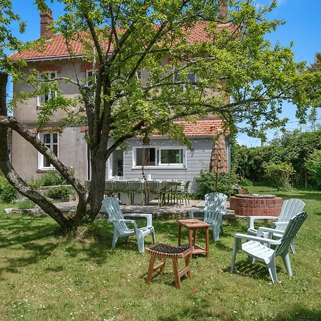 De Charme Classee A Tharon Pour 14 Вилла